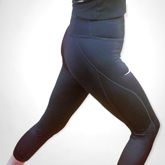 'Nike Dri-Fit Crop Mesh Leggings - Black - XS - Picture 3 of 11